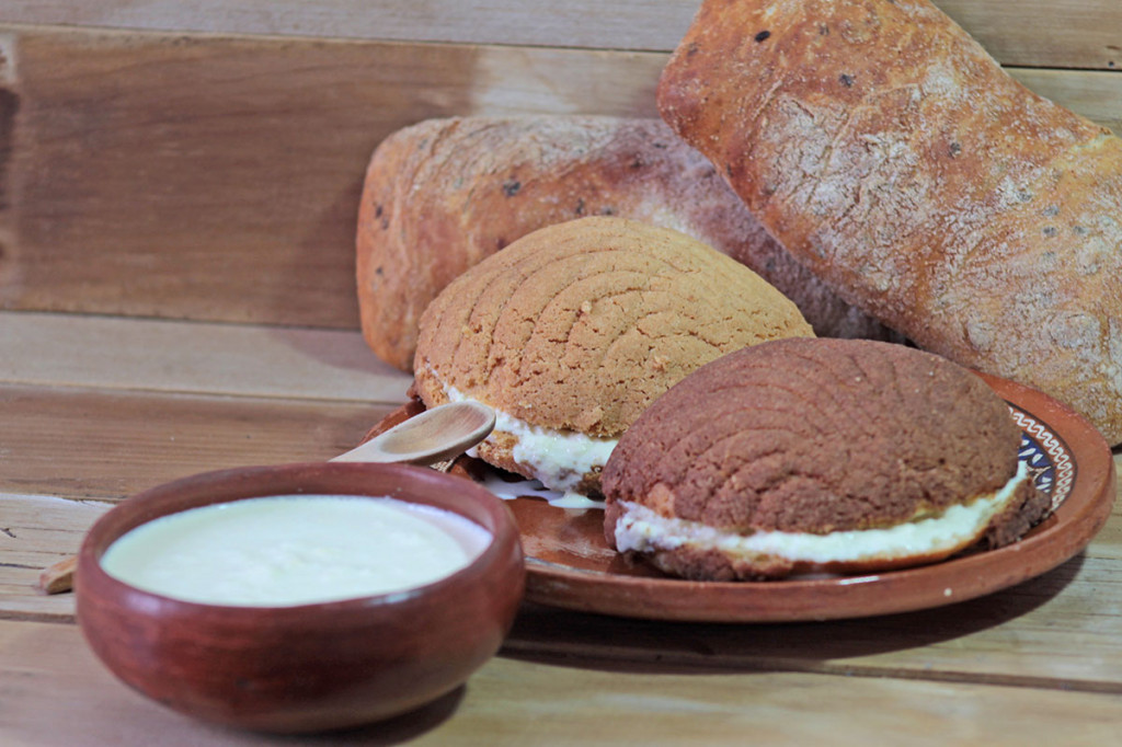 small bowl with Nata creme and pastries